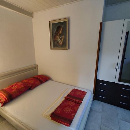 Studio Apartman Gorica Огулин Экстерьер фото