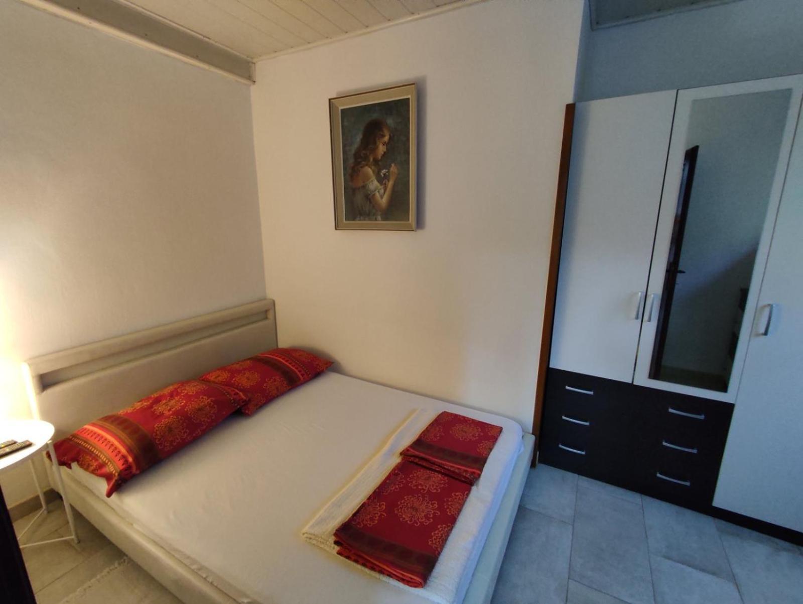 Studio Apartman Gorica Огулин Экстерьер фото